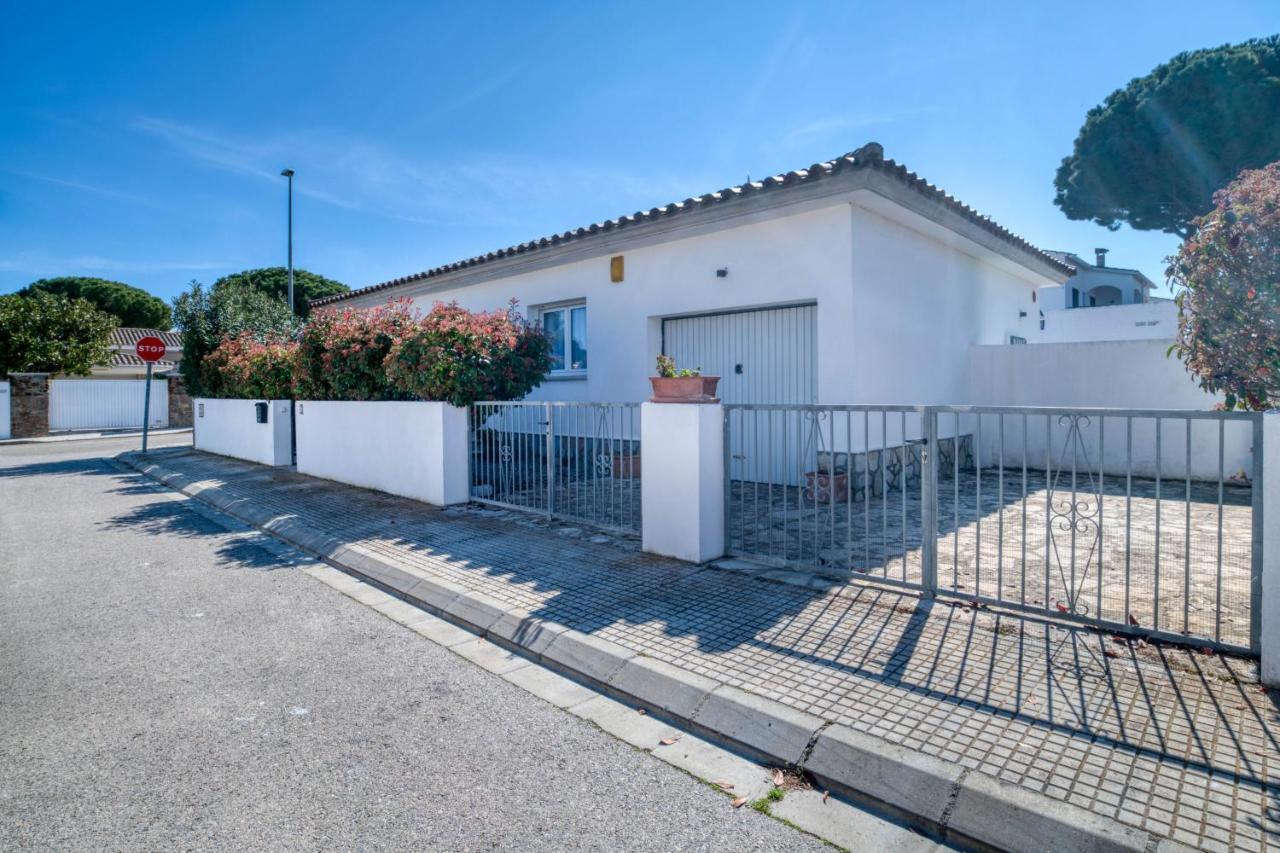 La Bellesa Villa L'Escala Exterior photo
